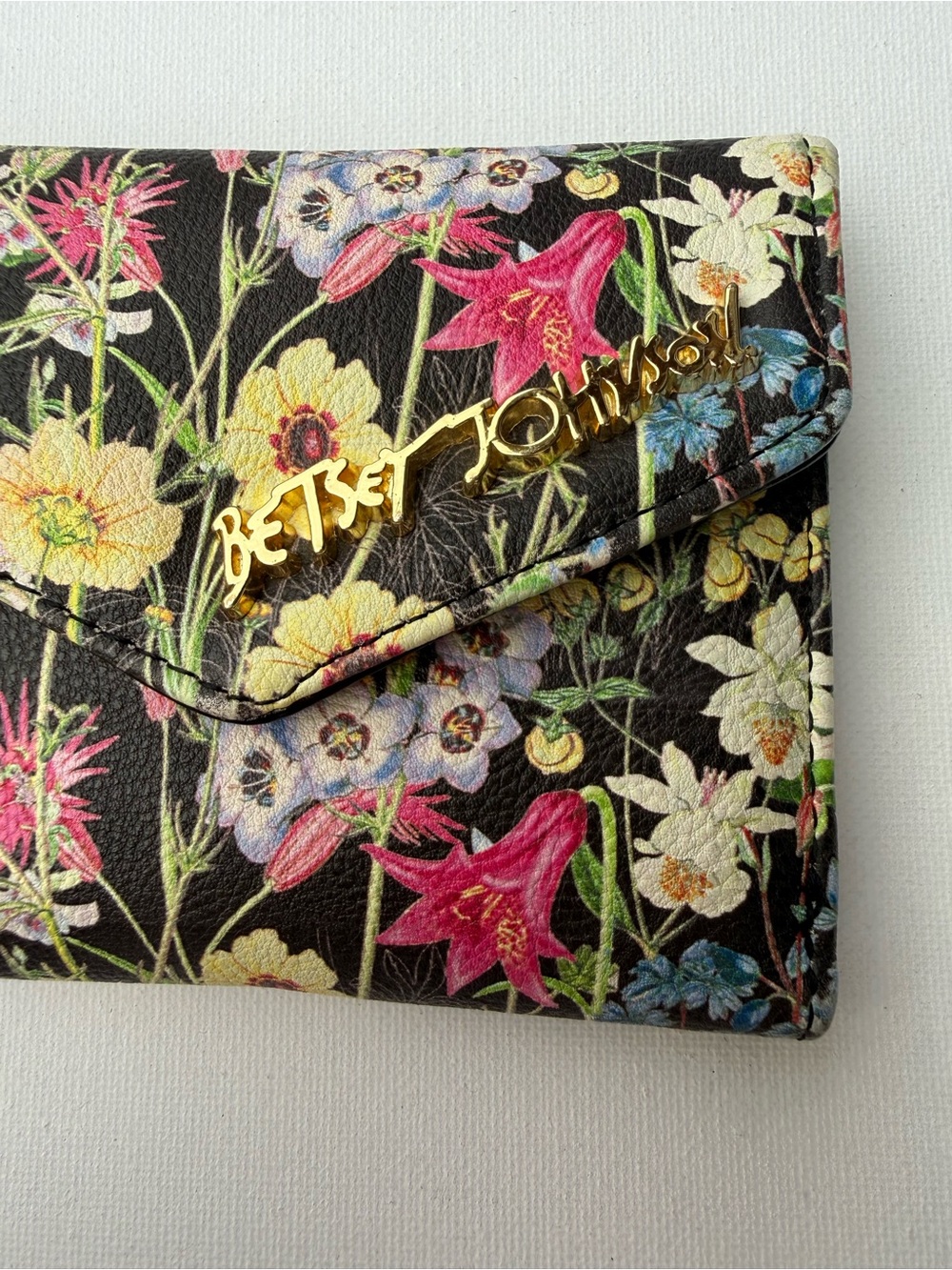 Betsey Johnson Floral Envelope Wallet - Black Multi - Picture 2 of 8